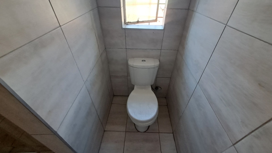16 Bedroom Property for Sale in Universitas Free State